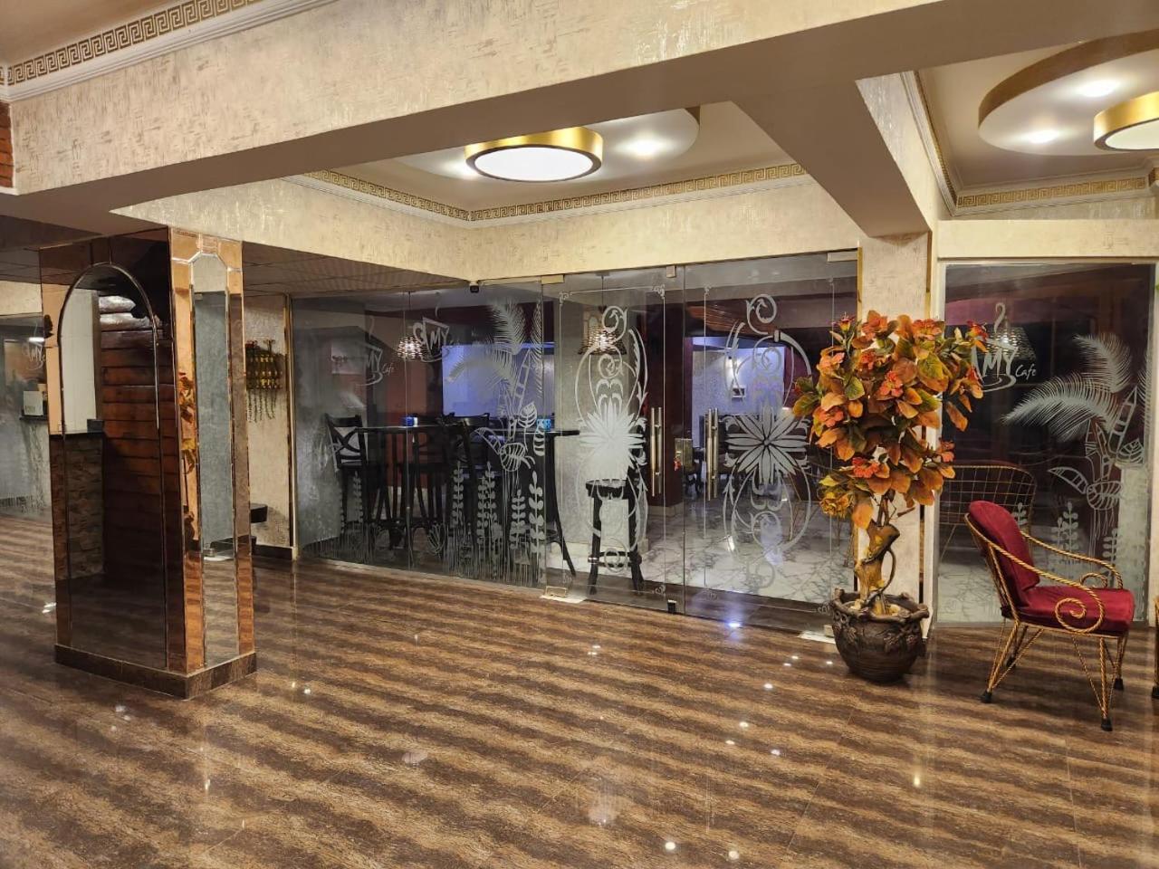 Oasis Hotel Heliopolis Kairo Exterior foto